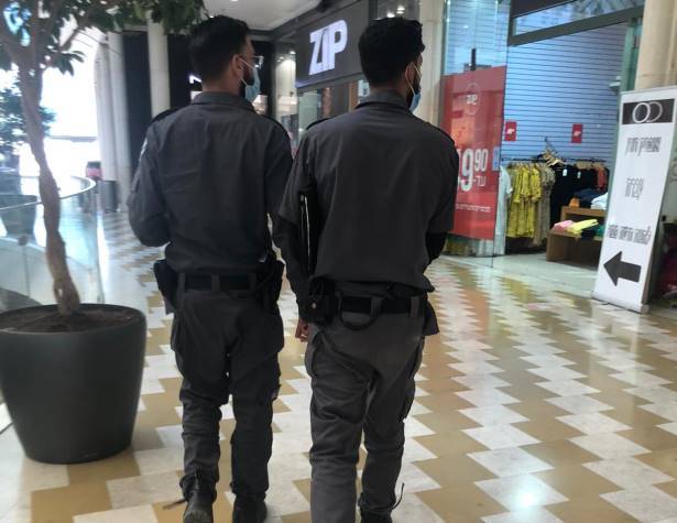 ביקורת יזומה של השיטור העירוני בקניון ביקורת יזומה של השיטור העירוני בקניון