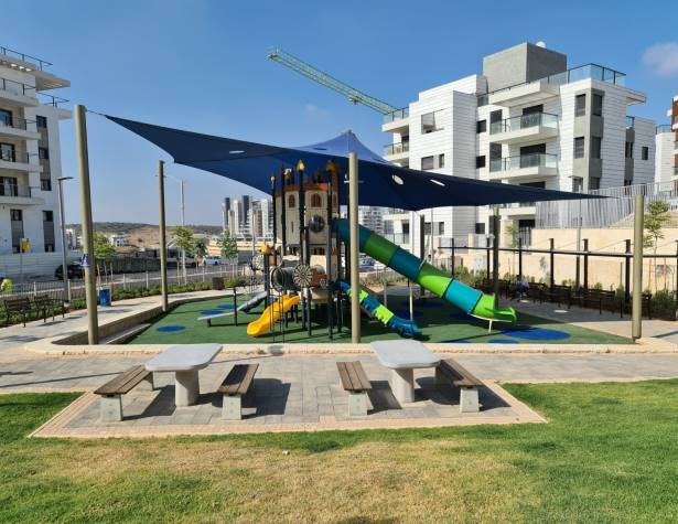 גן משחקים בשכונת מורשת גן משחקים בשכונת מורשת