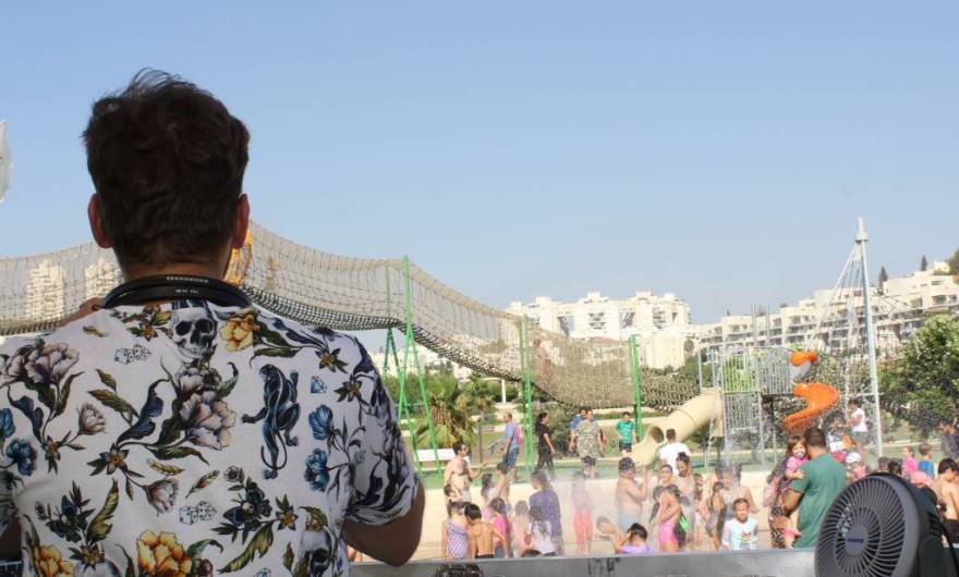 תמונות תרבות: ''רוקדים עם ילדים'' ברחבת המזרקות בפארק ענבה
