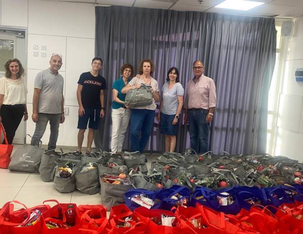 תורמים לקהילה תורמים לקהילה