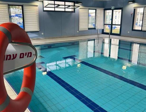 הבריכה ההידרותרפית. הבריכה ההידרותרפית.