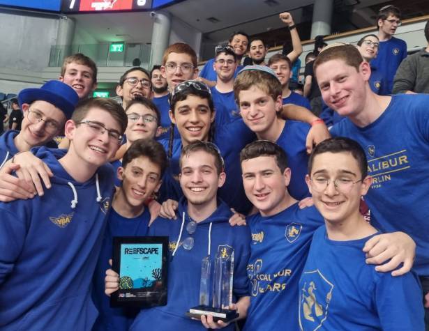 נבחרת הרובוטיקה של הישיבה התיכונית נבחרת הרובוטיקה של הישיבה התיכונית