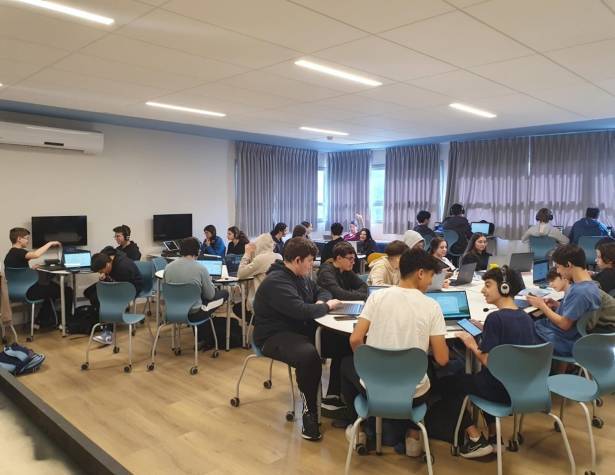 אורט עירוני ד' בית הספר העל יסודי אורט עירוני ד' מודיעין