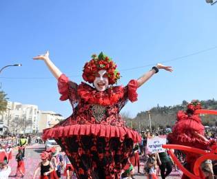 עדלאידע של פעם ב-30 שנה