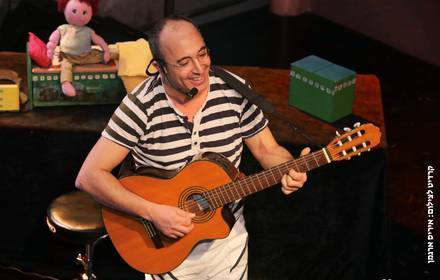 מאחורי כל שיר סיפור
מאחורי כל שיר סיפור