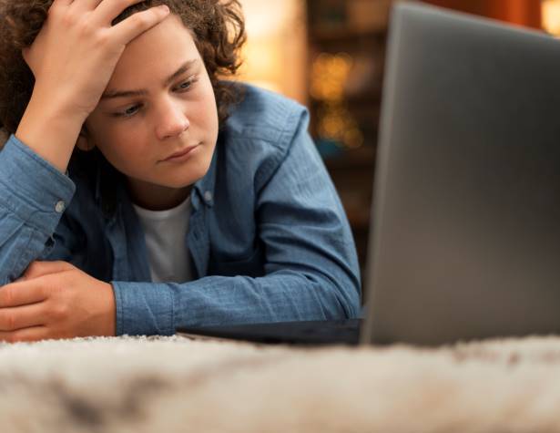 בריונות ברשת תמונת המחשה בריונות ברשת תמונת המחשה