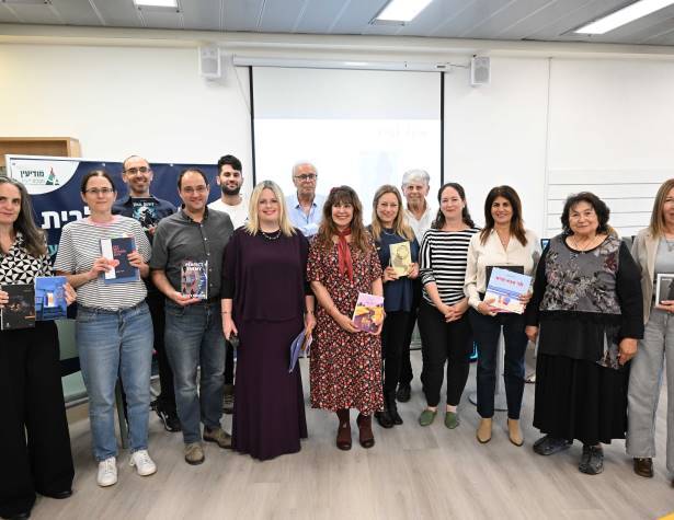 ערב מחווה ליוצר בעירו בפנים ערב מחווה ליוצר בעירו בפנים