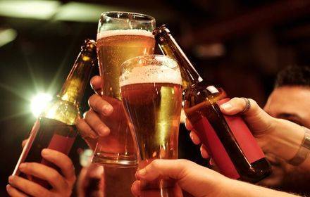 מגדר על הבר - מערבבים דעות, לא רק דרינקים