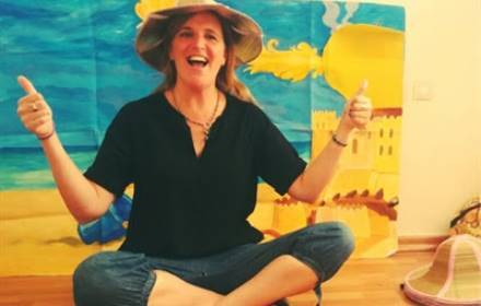 יעל מחפשת בית