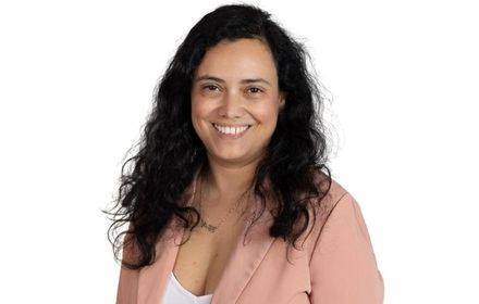 ''האומץ להיות את''