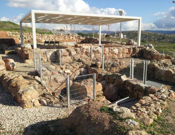 בית הכנסת החשמונאי העתיק בית הכנסת החשמונאי העתיק