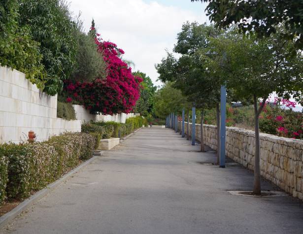 טיילת חוט השני