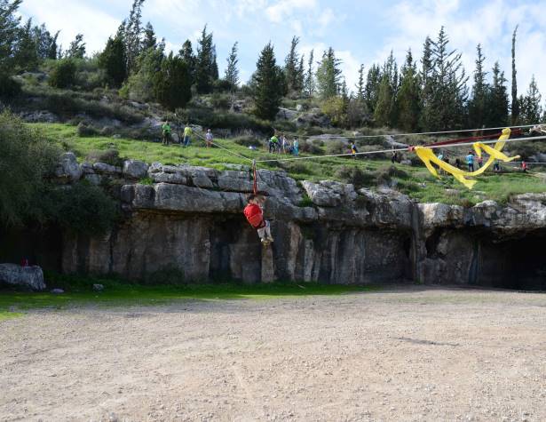 צעדת מודיעין בבקעת הנזירים. צילום: חורחה נובומינסקי צעדת מודיעין בבקעת הנזירים. צילום: חורחה נובומינסקי