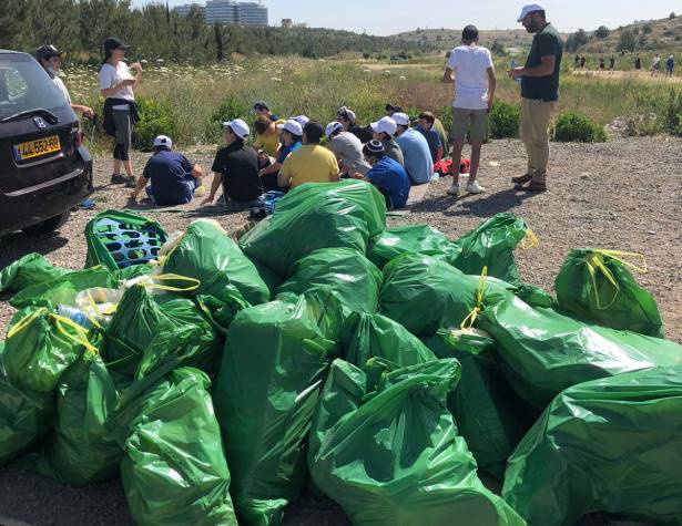מבצע ניקיון של אמית בנים