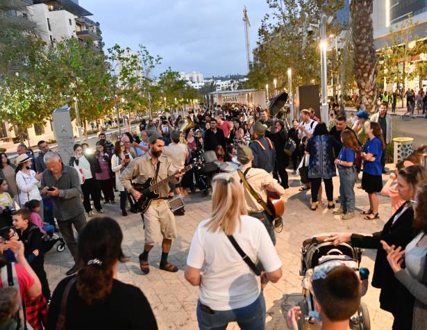 פסטיבל אביב במרכז העיר פסטיבל אביב במרכז העיר