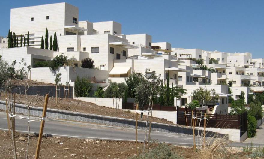 תמונות: הכניסה המערבית של טיילת חוט השני