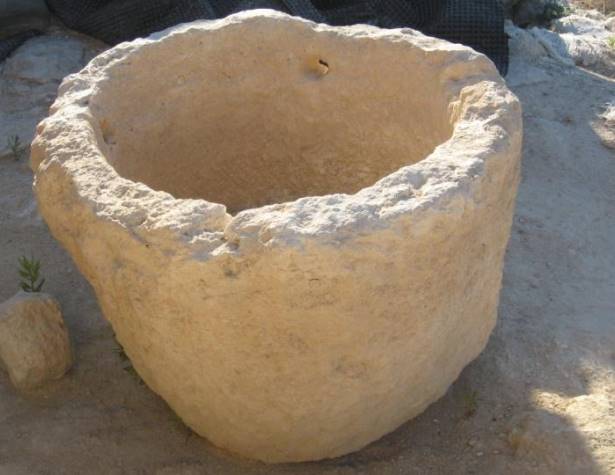 אגן סלע בחדר המזרחי