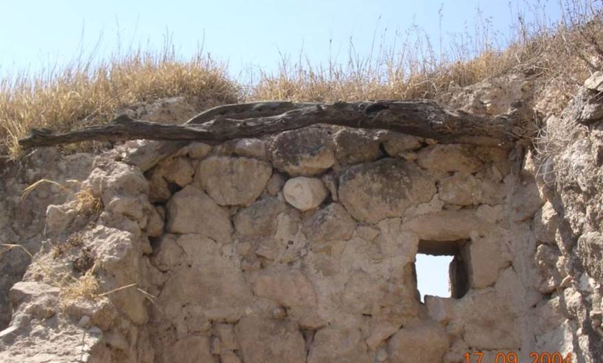 אלבום תמונות: שרידי הכפר אל-כונייסה אלבום תמונות: שרידי הכפר אל-כונייסה