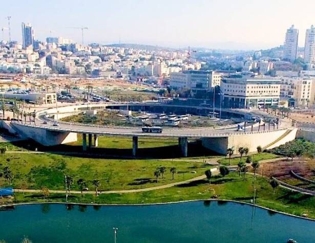 כיכר התחבורה במרכז העיר כיכר התחבורה במרכז העיר