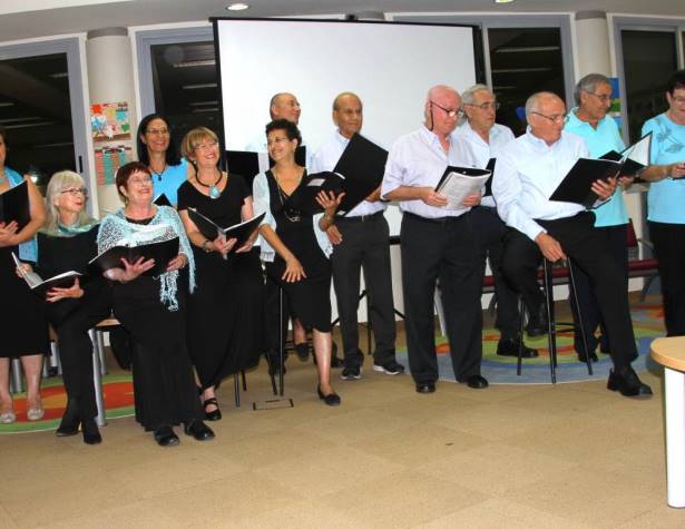 ''שרים בגיל'' ''שרים בגיל''