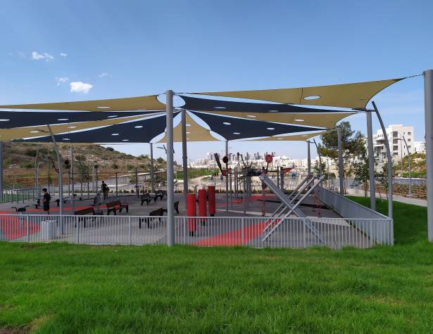 מתקני כושר בשדרות רבין