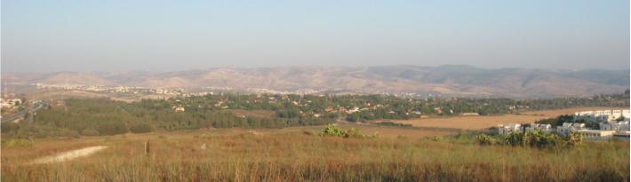הנוף הנשקף מזרחה אל הרי-ירושלים והרי בית-אל 