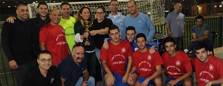 יחידת הג'יפים הזוכה בטורניר הכדורגל ע''ש חנוך ברנרד