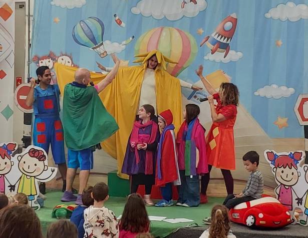 הפנינג לכל המשפחה בנושא זהירות בדרכים הפנינג לכל המשפחה בנושא זהירות בדרכים