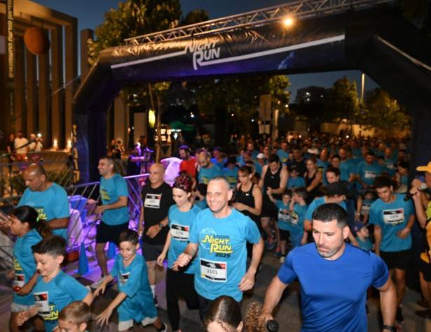 מרוץ הלילה של מודיעין. צילום: חורחה נובומינסקי מרוץ הלילה של מודיעין. צילום: חורחה נובומינסקי