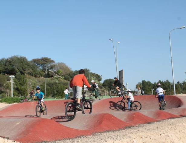 פארק אתגרי אופניים במנחם בגין